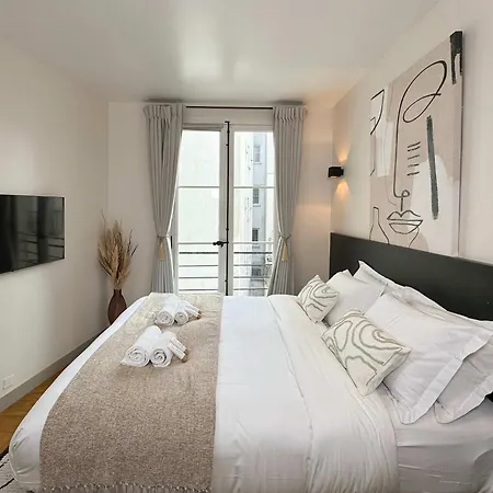 Luxembourg Garden Family Flat Delight Paris