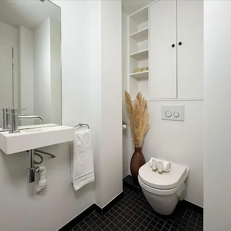 Luxembourg Garden Family Flat Delight Apartment *