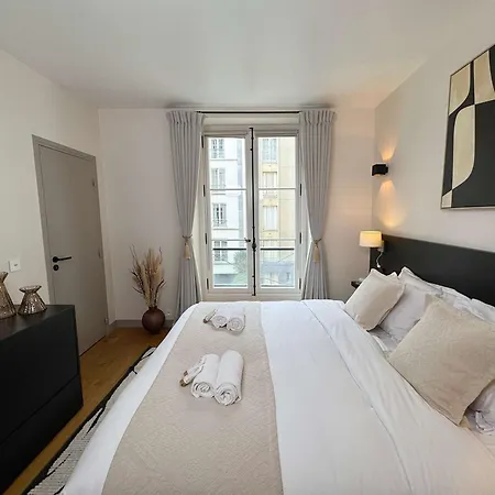 Luxembourg Garden Family Flat Delight Apartment *
