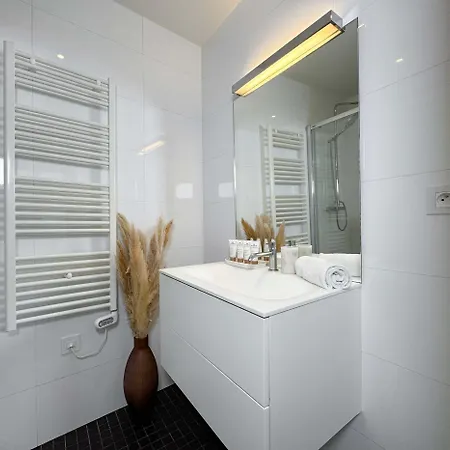 Apartment Luxembourg Garden Family Flat Delight *