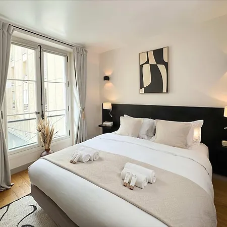 Luxembourg Garden Family Flat Delight Apartment